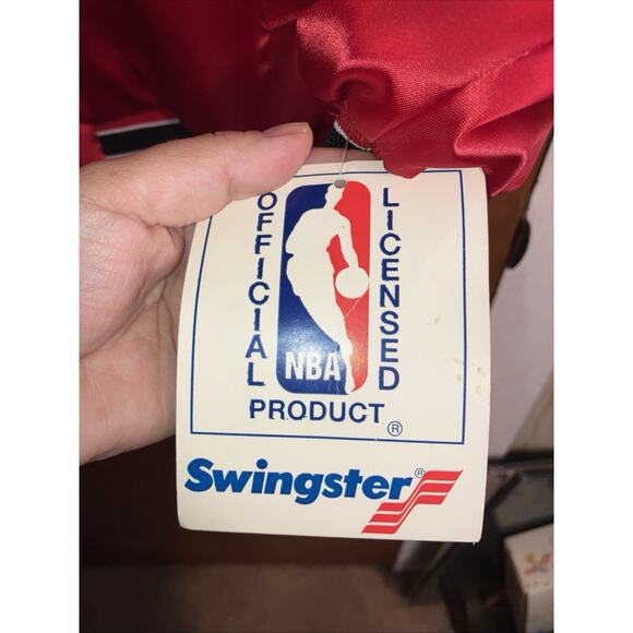 Vtg 90s Chicago Bulls Red Satin Jacket Swingster USA Made NWT Deadstock Men’s XL - Picture 8 of 16